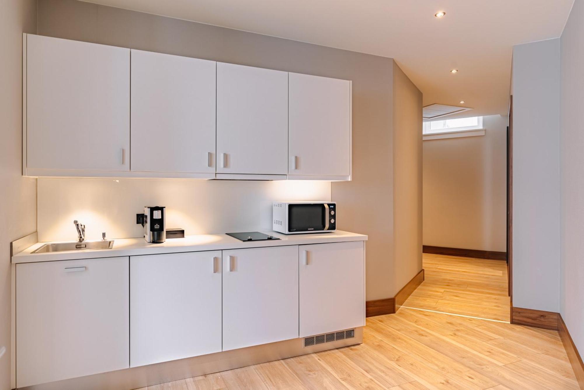 King Junior Suite,1646886977:JPEG